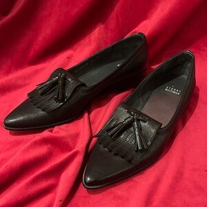 STUART Weitzman Avatass Pointed Toe Loafers in Black Leather 10N Narrow (9.5)